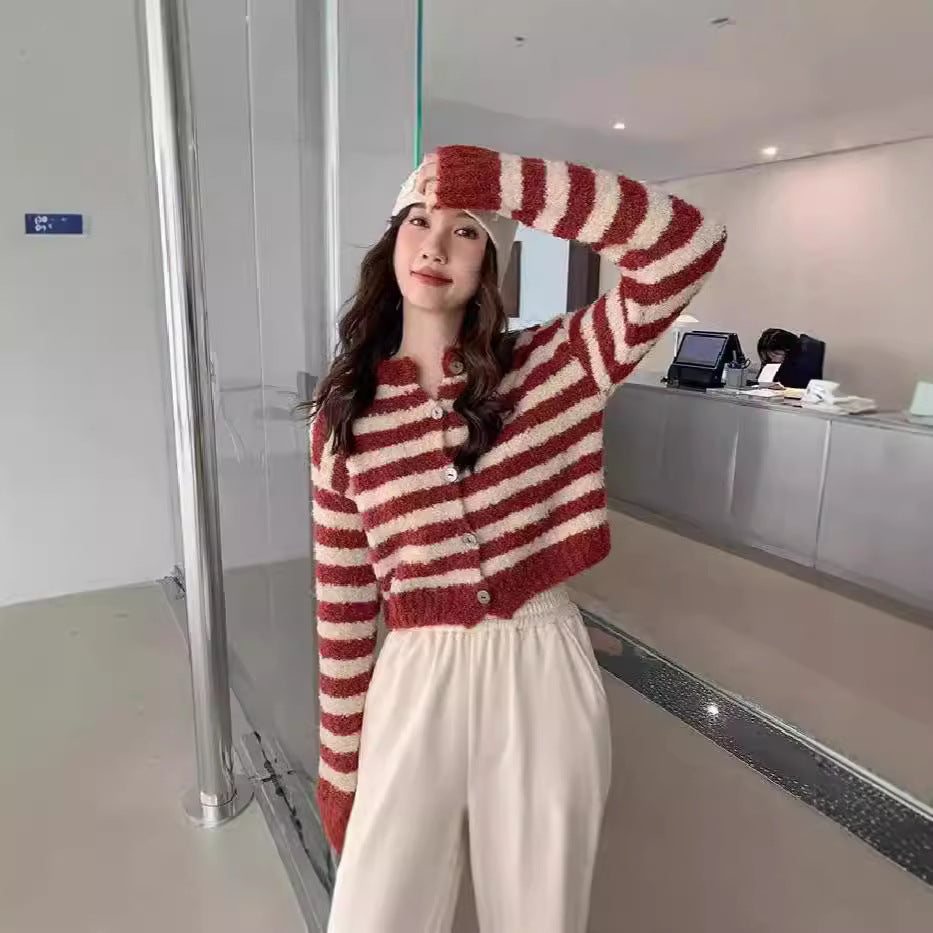 Chewy Ring-Knit Yarn Short Cardigan Top – Niche Design, Lightweight, Cozy Knitwear