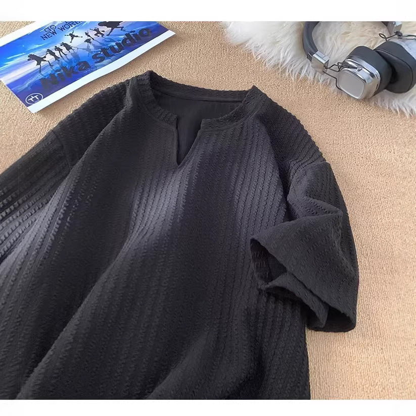 Textured Small V-neck Short-sleeve T-shirt For Men